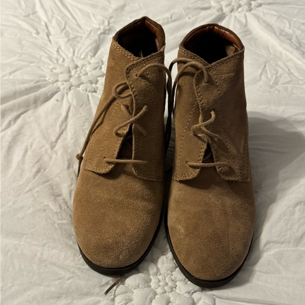 Lucky suede booties. So cute with leggings and jeans.